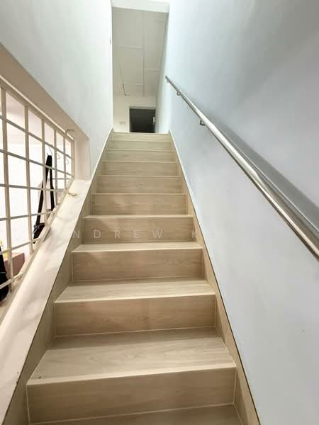 Jalan Sri Maju Pontian Jalans Sris Majus Pontians untuk Untuk Dijual - RM 330,000, Apr 2026 - Corridor - PropertyGuru.com.my