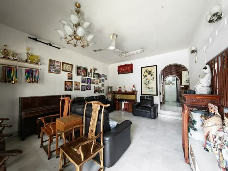 Rumah Berkembar untuk Dijual di Taman Johor Jaya (Johor Bahru) - Marcus Loh - Living Room - PropertyGuru.com.my