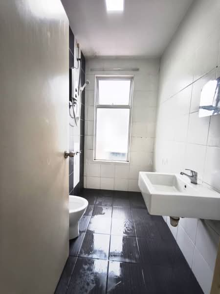 Imperial Jade Residenz untuk Untuk Dijual - RM 528,000, Apr 2026 - Bathroom - PropertyGuru.com.my