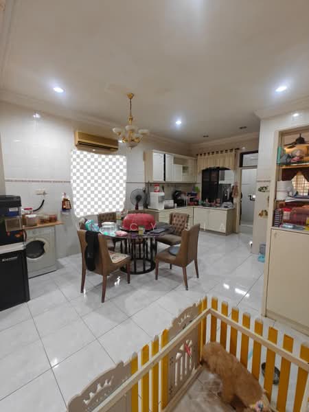 Taman Pelangi Indah Corner Terrace untuk Untuk Dijual - RM 1,300,000, Apr 2026 - Kitchen - PropertyGuru.com.my