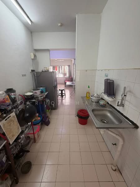 Flat for Sale at Taman Terubong Jaya - Fariq Khairil - Kitchen - PropertyGuru.com.my