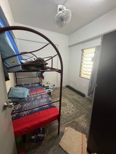 Flat for Sale at Taman Terubong Jaya - Fariq Khairil - Bedroom - PropertyGuru.com.my