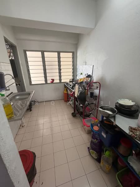 Flat for Sale at Taman Terubong Jaya - Fariq Khairil - Kitchen - PropertyGuru.com.my