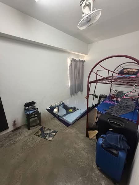 Flat for Sale at Taman Terubong Jaya - Fariq Khairil - Bedroom - PropertyGuru.com.my