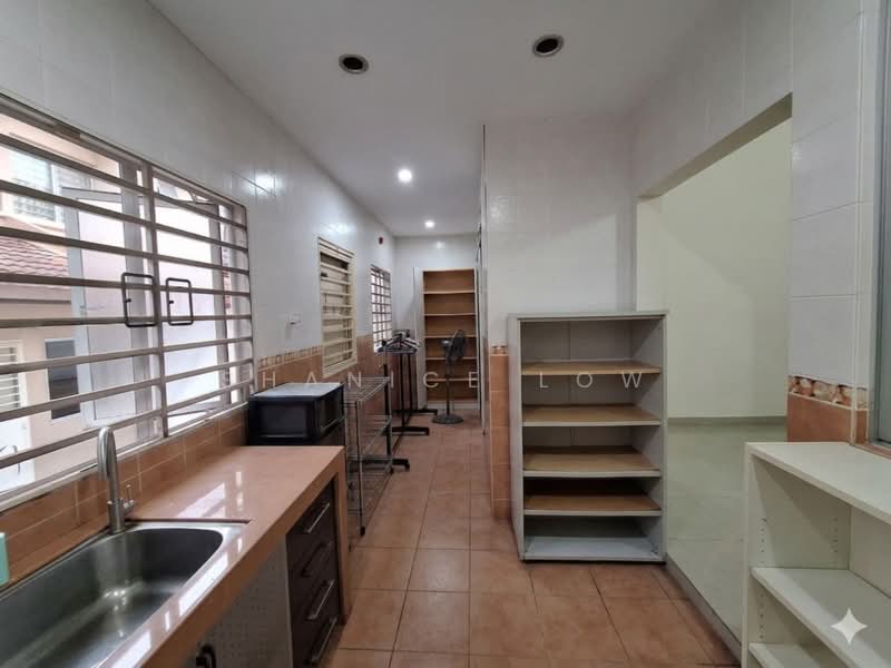 2-storey Terraced House for Sale in Bandar Puteri Puchong (Puchong) - Shanice Low - Kitchen - PropertyGuru.com.my