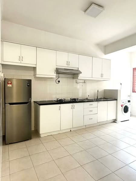 2-storey Terraced House for Rent in Setia Impian (Setia Alam) - Adib Yusuf - Kitchen - PropertyGuru.com.my