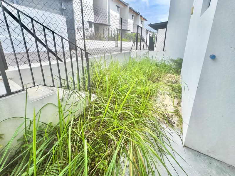 2-storey Terraced House for Sale in Semenyih (Selangor) - Nor Azdlin Adnan - Exterior - PropertyGuru.com.my