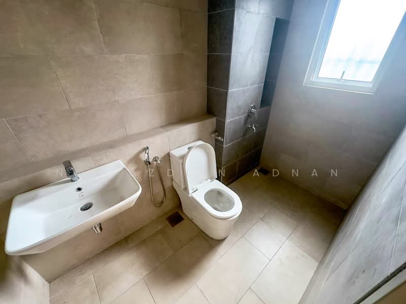 2-storey Terraced House for Sale in Semenyih (Selangor) - Nor Azdlin Adnan - Bathroom - PropertyGuru.com.my