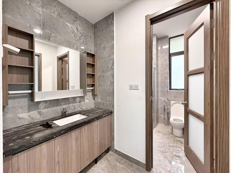 Rumah Berkembar untuk Dijual di Forest City (Gelang Patah) - Ke Xin Chan - Bathroom - PropertyGuru.com.my