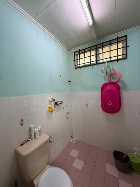 Rumah Teres 1 Tingkat untuk Dijual di Taman Nusa Damai (Pasir Gudang) - Daniel Yong - Bathroom - PropertyGuru.com.my