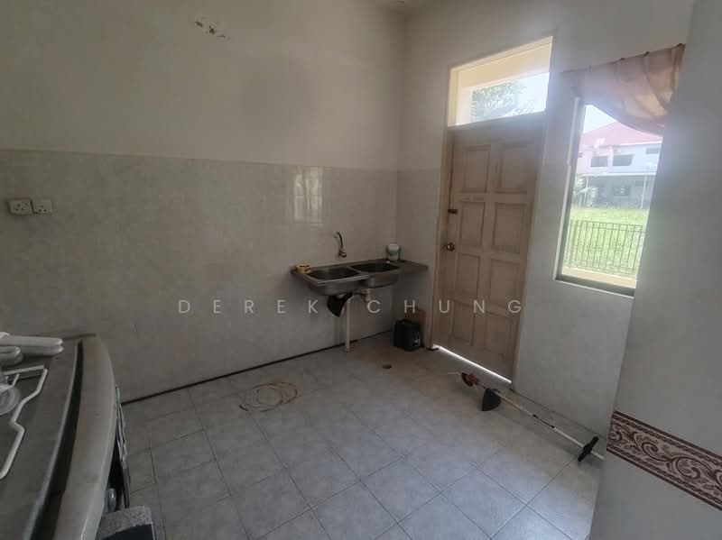 Semi-Detached House for Rent in Palm Beach Villas (Papar) - Derek Chung - Kitchen - PropertyGuru.com.my