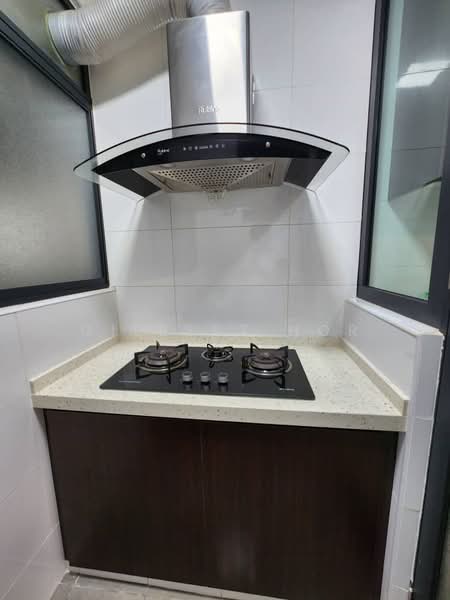 Service Residence for Sale at KL Traders Square - Gilbert Hor - Kitchen - PropertyGuru.com.my