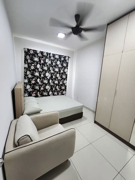 Service Residence for Sale at KL Traders Square - Gilbert Hor - Bedroom - PropertyGuru.com.my