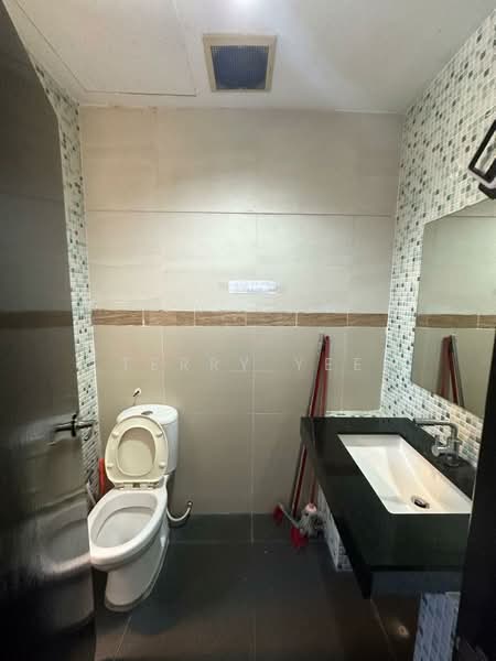 Bungalow for Rent in Jalan Klang Lama (Old Klang Road) (Kuala Lumpur) - Terry Yee - Bathroom - PropertyGuru.com.my