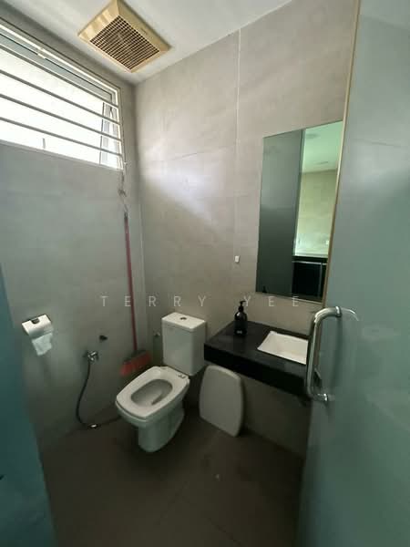 Bungalow for Rent in Jalan Klang Lama (Old Klang Road) (Kuala Lumpur) - Terry Yee - Bathroom - PropertyGuru.com.my