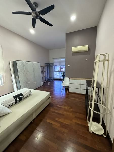 Bungalow for Rent in Jalan Klang Lama (Old Klang Road) (Kuala Lumpur) - Terry Yee - Bedroom - PropertyGuru.com.my