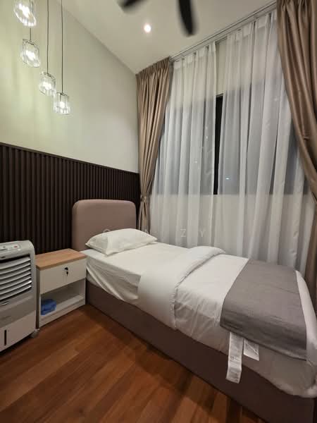 Service Residence for Sale at 10 Stonor - GAN ZY - PropertyGuru.com.my