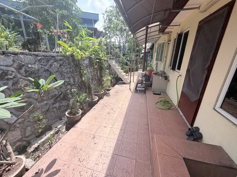 Rumah Teres 2 Tingkat untuk Dijual di Taman Selayang Utama (Selayang) - MY Loh - Exterior - PropertyGuru.com.my