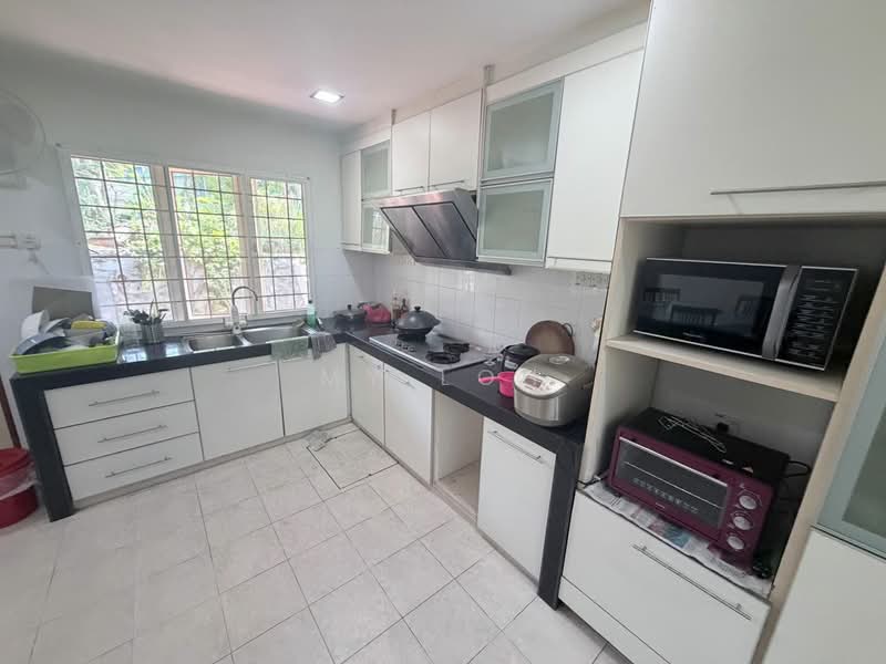 Rumah Teres 2 Tingkat untuk Dijual di Taman Selayang Utama (Selayang) - MY Loh - Kitchen - PropertyGuru.com.my