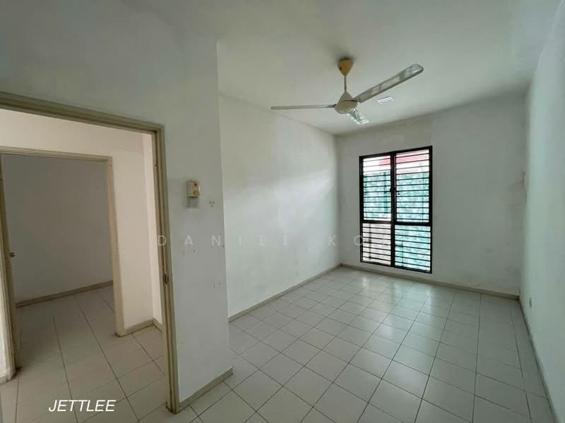2-storey Terraced House for Sale in Kota Bayuemas (Klang) - Daniel Kok - Living Room - PropertyGuru.com.my