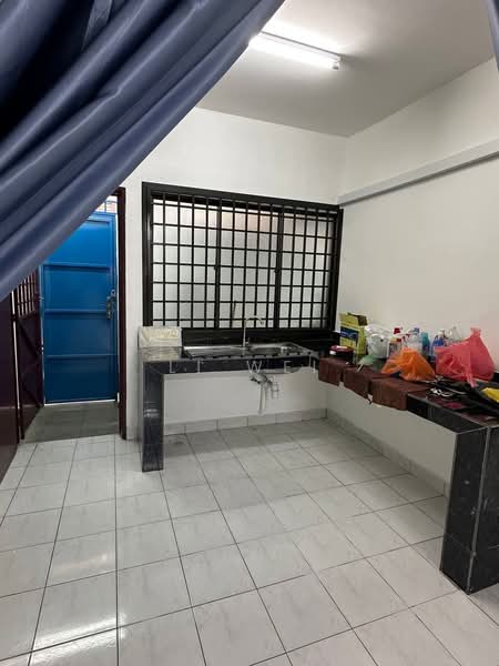 2-storey Terraced House for Rent in Taman Bukit Mewah (Tampoi) - Li Wei - Kitchen - PropertyGuru.com.my