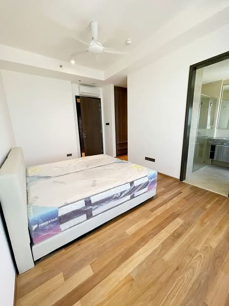 Servis Apartment untuk Dijual di Marriott Residence @ Gurney - Allen Yeoh - Bedroom - PropertyGuru.com.my