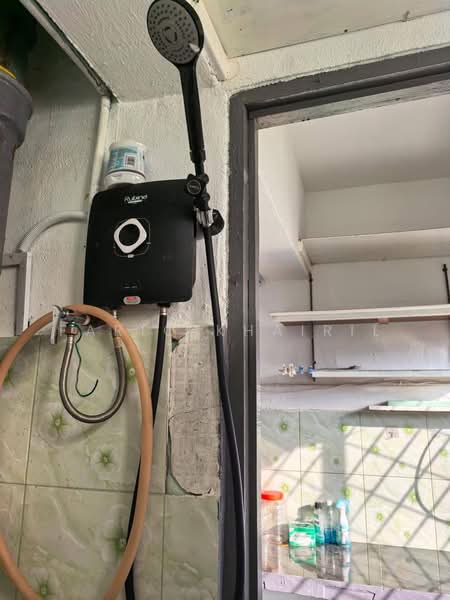 Flat for Sale at Taman Air Itam - Fariq Khairil - Bathroom - PropertyGuru.com.my