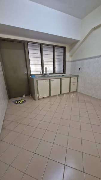 Condominium for Sale at Vista Komanwel C - Alex Lew - Kitchen - PropertyGuru.com.my