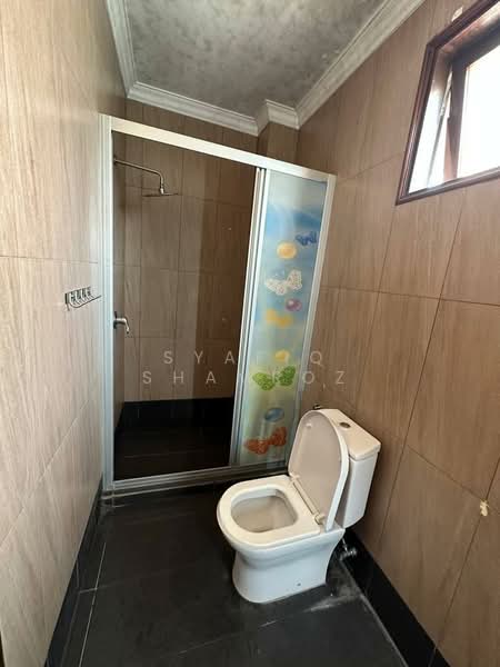 Semi-Detached House for Sale in Ampang Jaya (Ampang) - Syafiq Shamroz - Bathroom - PropertyGuru.com.my
