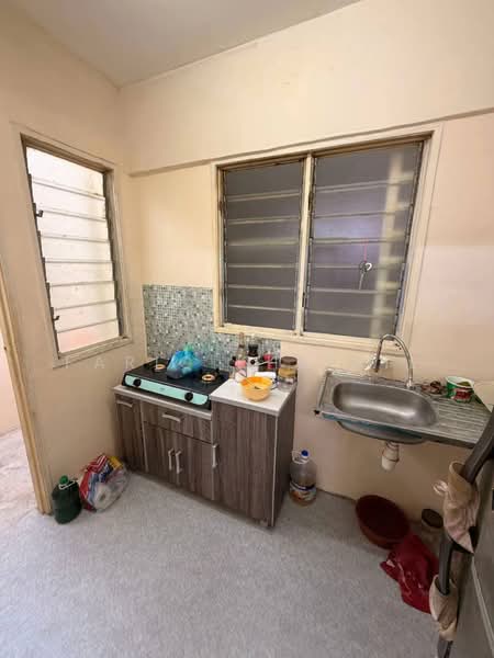 Apartment for Sale at Idaman Seroja - Fariq Khairil - Kitchen - PropertyGuru.com.my