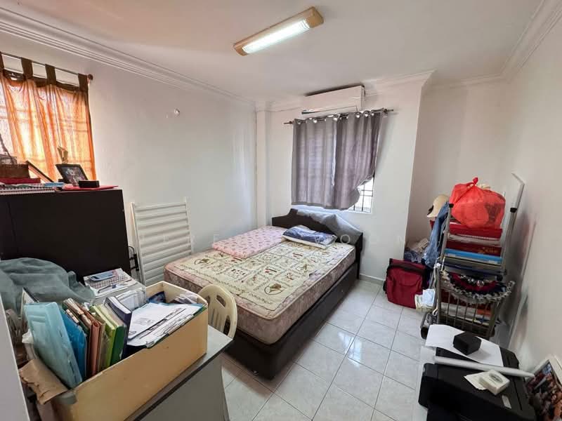 Pangsapuri untuk Dijual di Desa Skudai Apartment - Jeremy Voon - Bedroom - PropertyGuru.com.my