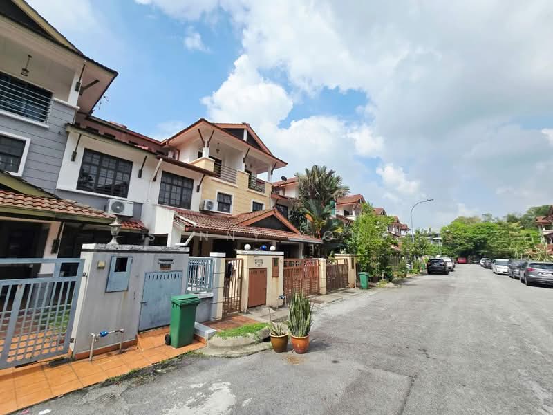 3-storey Terraced House for Sale in Bukit Jalil (Kuala Lumpur) - SUNNY YONG - Exterior - PropertyGuru.com.my