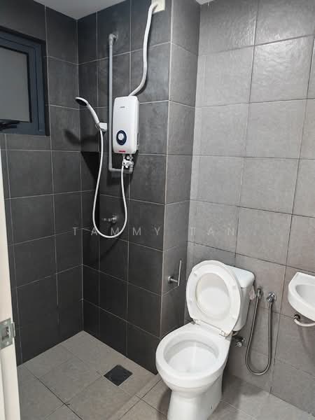 Kondominium untuk Disewa di Sky Awani Residensi 4 - Tammy Tan - Bathroom - PropertyGuru.com.my