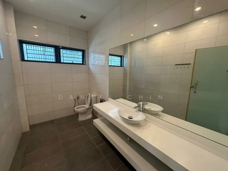 Bungalow for Rent in Taman Sri Ukay (Ulu Kelang) - Daniel Chin - Bathroom - PropertyGuru.com.my