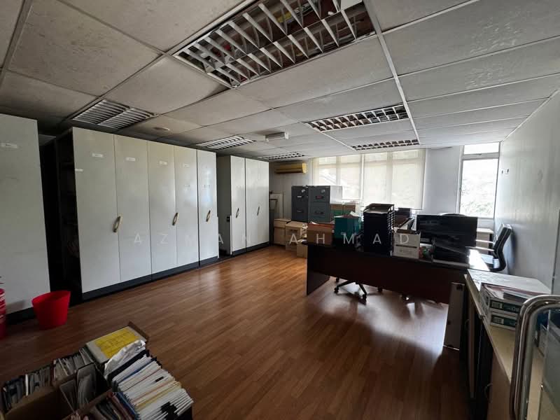 Shop / Office for Sale in Seksyen 13 (Shah Alam) - Azman Ahmad - PropertyGuru.com.my
