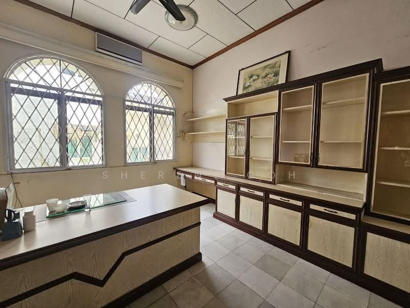 Bungalow for Sale in Taman Taynton View (Cheras) - Sherene Goh - Study - PropertyGuru.com.my