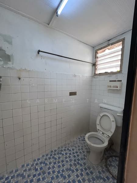 Rumah Teres 2 Tingkat untuk Disewa di Taman Midah (Cheras) - Carmen Tan - Bathroom - PropertyGuru.com.my