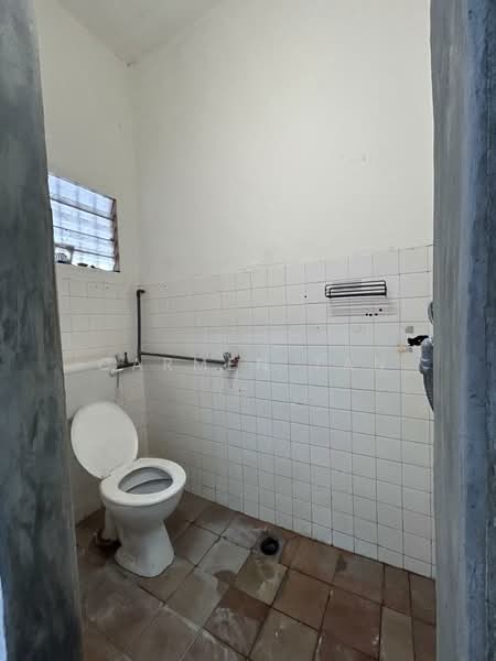 Rumah Teres 2 Tingkat untuk Disewa di Taman Midah (Cheras) - Carmen Tan - Bathroom - PropertyGuru.com.my