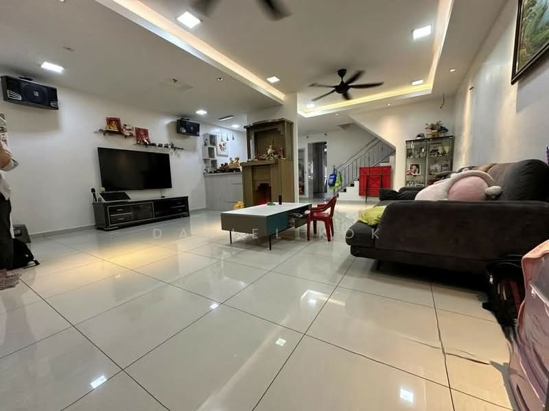 RM750k! 20x70ft! 4R3B! Fully Renovated Move in Condition Bayu Tinggi Klang 2 Sty Terrace House - 2