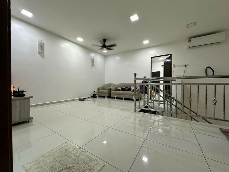 2-storey Terraced House for Sale in Bandar Bukit Tinggi (Klang) - Daniel Kok - Living Room - PropertyGuru.com.my