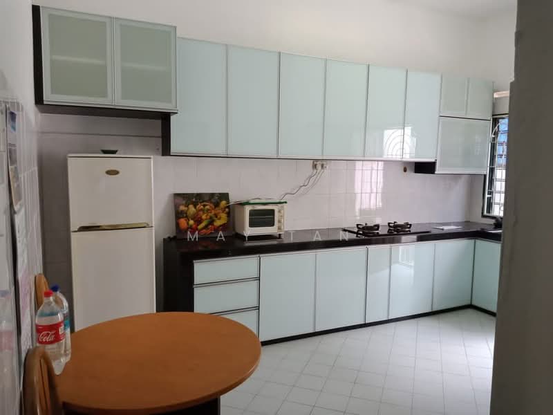 Rumah Teres 2 Tingkat untuk Dijual di Taman Sri Kluang (Kluang) - May Tan - Kitchen - PropertyGuru.com.my