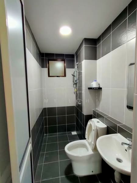 Service Residence for Sale at V-Residensi 5 - MY Loh - Bathroom - PropertyGuru.com.my