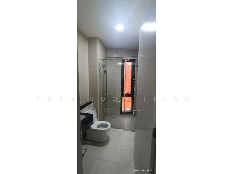 Servis Apartment untuk Disewa di Sapphire Paradigm - Huan Boon Liang - Bathroom - PropertyGuru.com.my