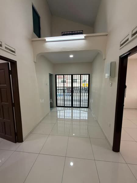 2-storey Terraced House for Rent in Johor Bahru (Johor) - Max Loh - Entrance - PropertyGuru.com.my