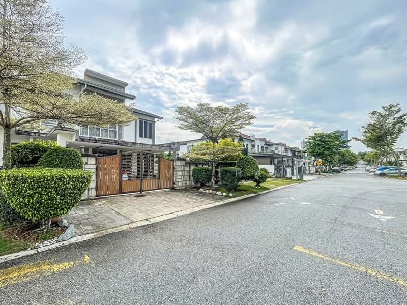 2-storey Terraced House for Sale in D'alpinia (Puchong) - Steve Tham - Exterior - PropertyGuru.com.my