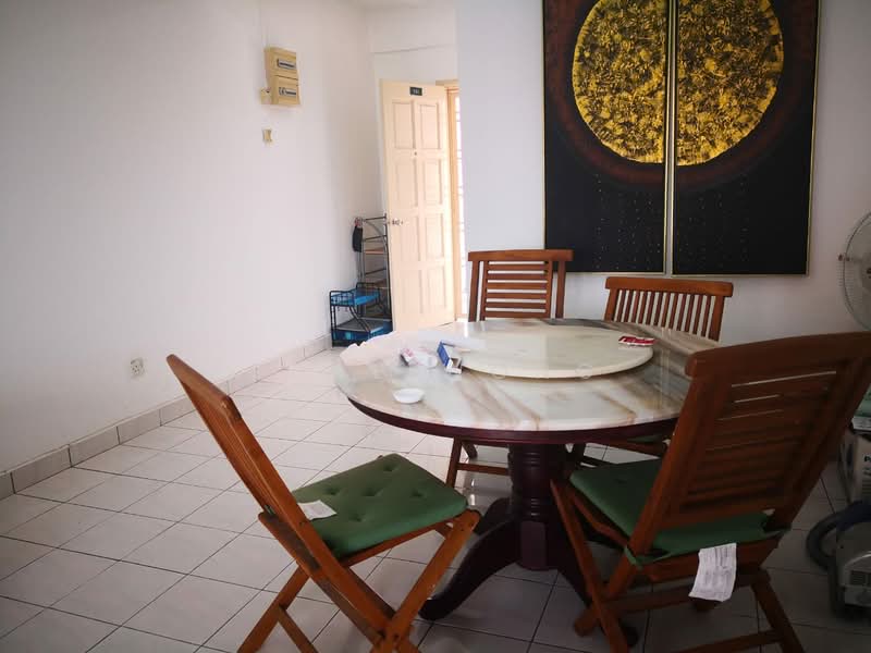 Condominium for Sale at Puncak Seri Kelana - Jane Wong - Dining Room - PropertyGuru.com.my