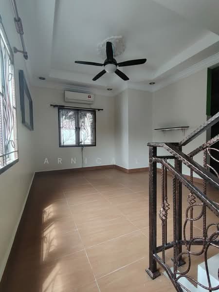 Semi-Detached House for Rent in Seri Kembangan (Selangor) - Arnica Low - PropertyGuru.com.my