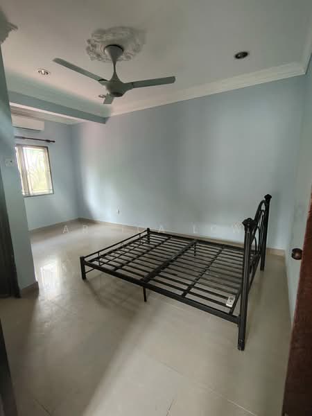 Semi-Detached House for Rent in Seri Kembangan (Selangor) - Arnica Low - PropertyGuru.com.my