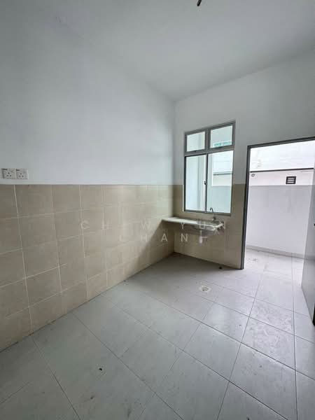 Rumah Teres 2 Tingkat untuk Disewa di Johor Bahru (Johor) - Chew Yun Chan - Kitchen - PropertyGuru.com.my