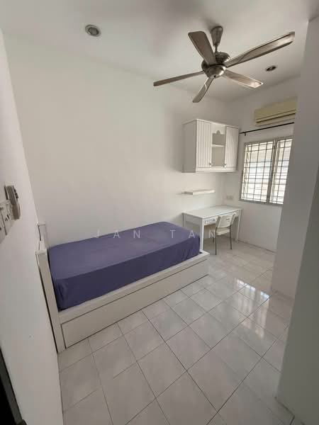 Rumah Teres 2 Tingkat untuk Dijual di Bayan Lepas (Penang) - Jan Tan - Bedroom - PropertyGuru.com.my